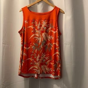 Columbia tank with two openings and V on bottom